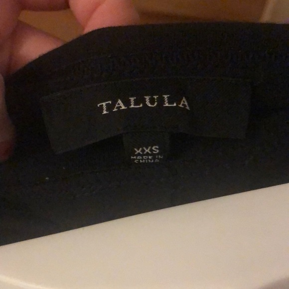 Aritzia skirt - Picture 4 of 4